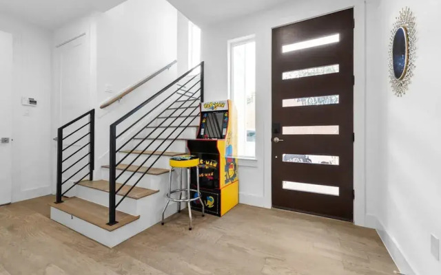 Downtown Houston 3BR Bachelorette Escape