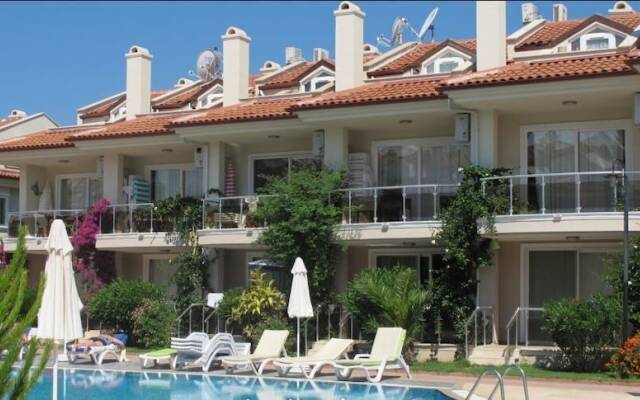 Villa AQ14 by JoyLettings