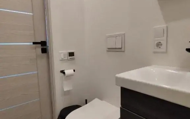 Courtyard Condo Twin