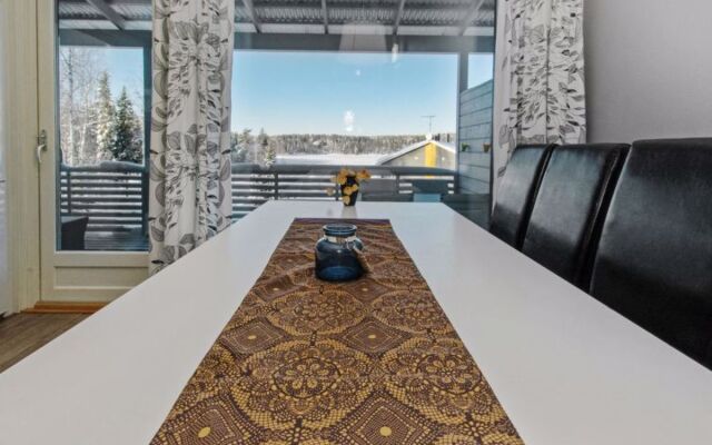 Skivillas 78 ukkohalla (2)