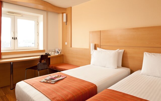 Ibis Stevenage Centre Hotel