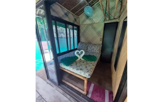 Paolyn Floating House Restaurant