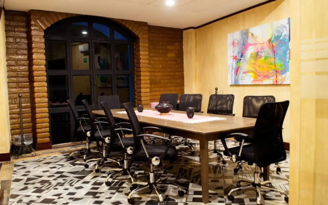 Casa de Adobe Gallery & Luxury Boutique