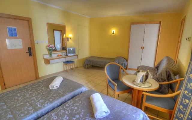Sliema Chalet Hotel