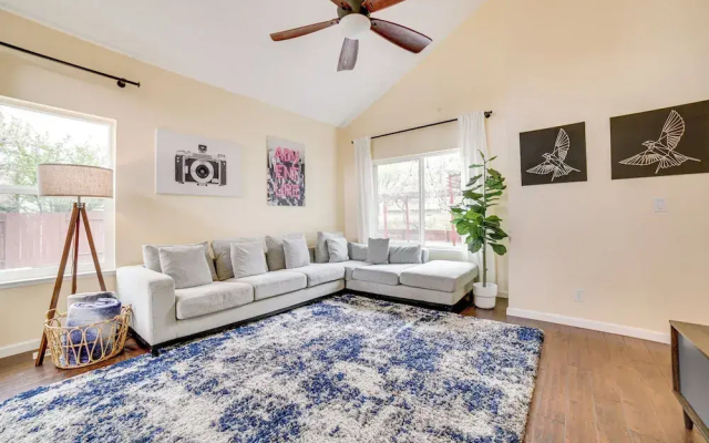 Reno Getaway w/ Spacious Patio & Grill!