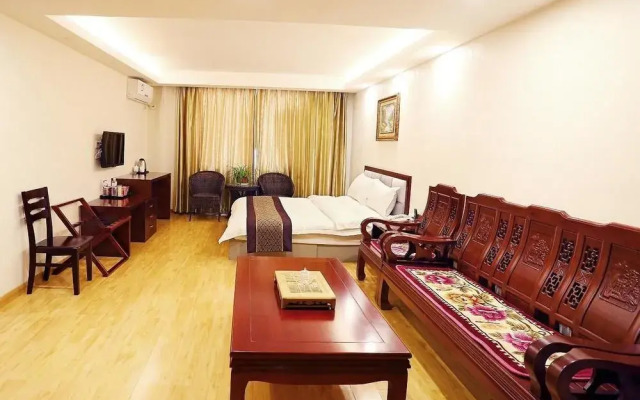 Qingdao Lucky and Better Hotel