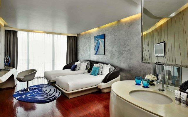 Hotel Baraquda Pattaya By Heeton