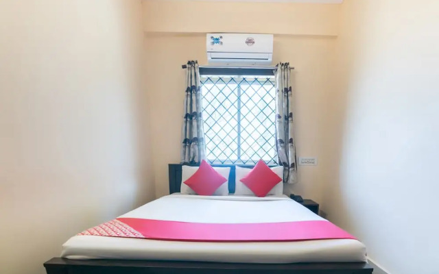 OYO 10523 Spandana Residency