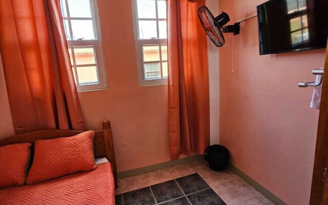 C & M Suites Your Haven in the City