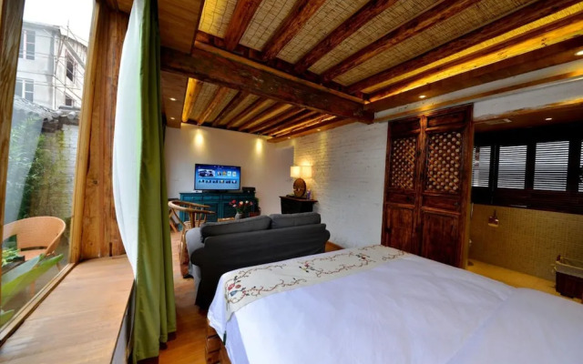 Lijiang Seven Island Resort