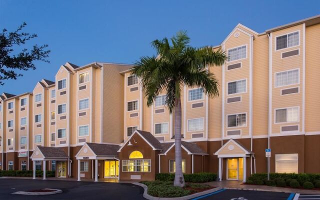 Microtel Inn & Suites by Wyndham Lehigh