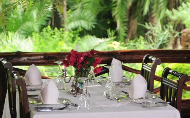 Leopard Rock Lodge