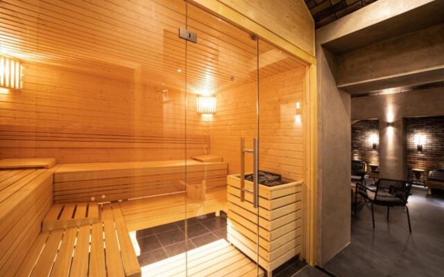 The Viaduct Suites & More