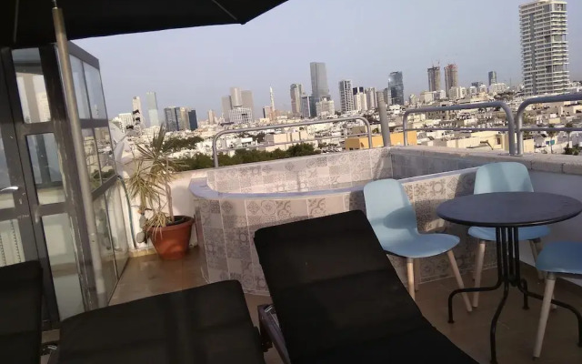 TLV Suites Triplex Penthouse With pool