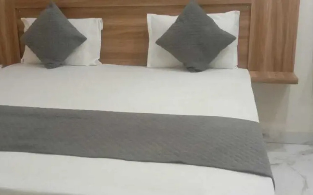Om Guest House Lucknow