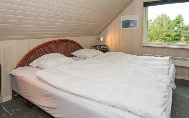 6 Person Holiday Home in Romo