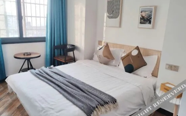 Loft Theme Inn