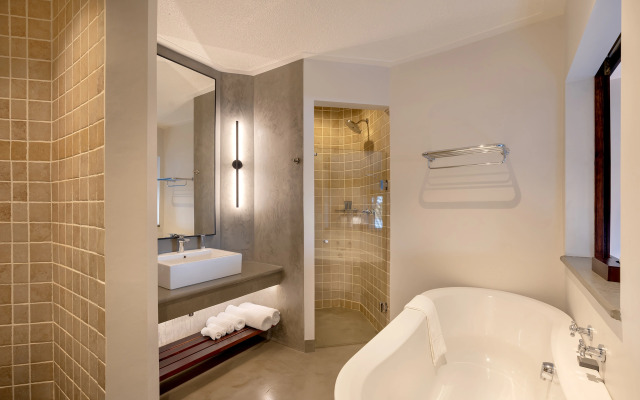 The David Livingstone Safari Lodge & Spa