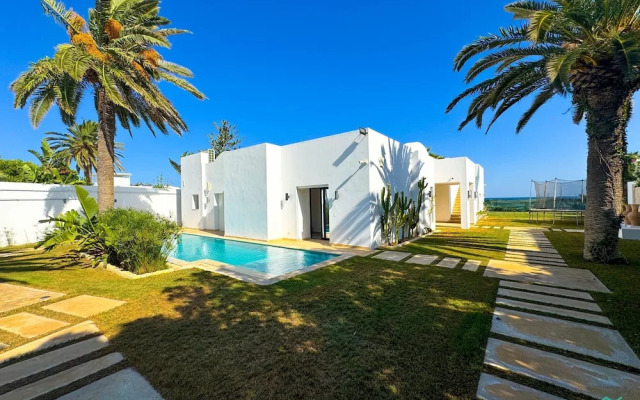 The Perfect Beach House in Hammamet