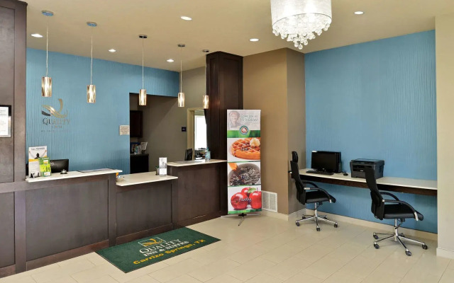 Western Inn & Suites