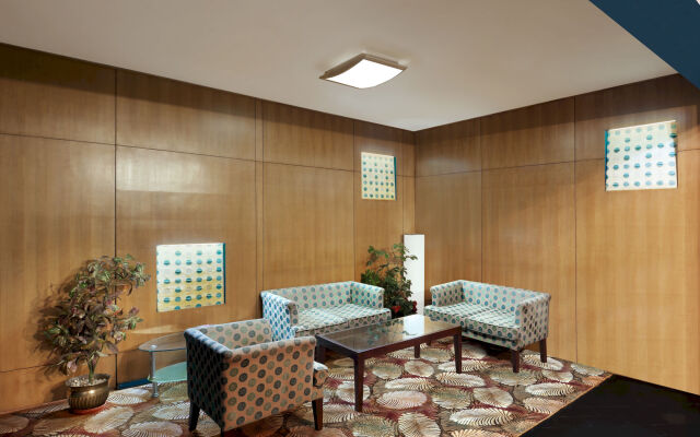 Honeymoon Inn