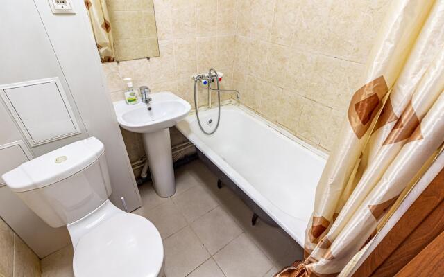 Bragin HILL (Брагин Хилл) на улице Маршала Жукова 30