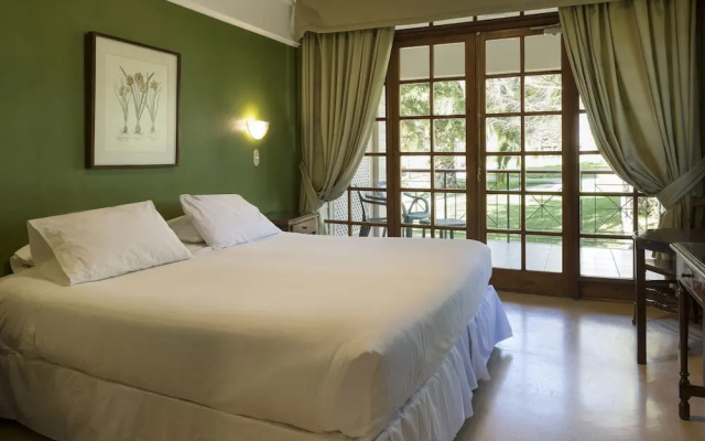 Hotel y Cabañas Huallilemu Sur- Caja Los Andes