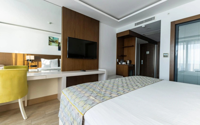 The Nowness Luxury Hotel & Spa (Adults Only 16+)