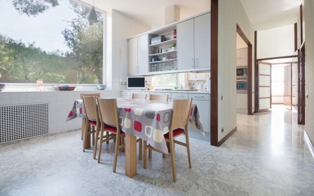 Luxury Beachfront Villa in Tarragona TH 63