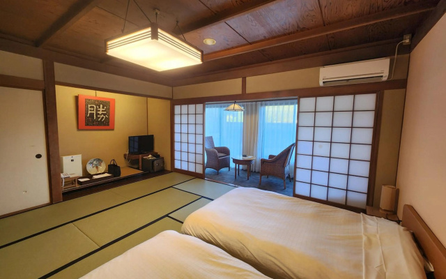 Breezbay Shuzenji Hotel – Guest Rooms – Izu