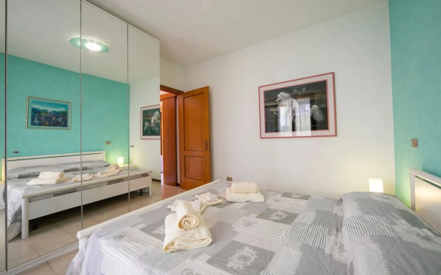 Cinzia Apartment Front Beach