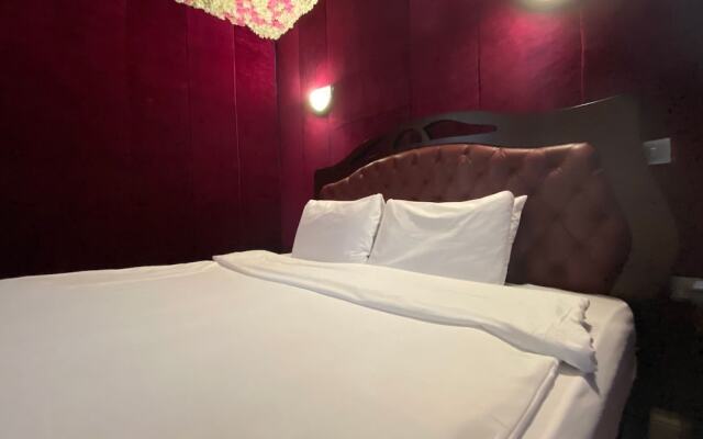 SK Baylis house hotel
