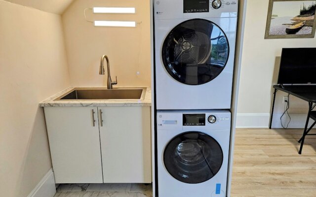 Sunflower Guest Suites