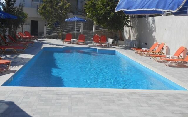 Odyseas Studios - Near Lourdas Beach