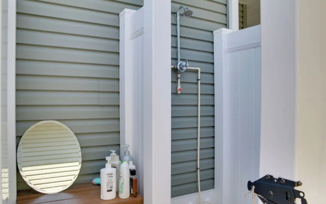 Coastal Millville Studio ~ 6 Mi to Bethany Beach