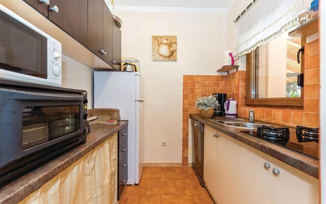 Amazing Home in Vrata With Sauna, Wifi and 4 Bedrooms