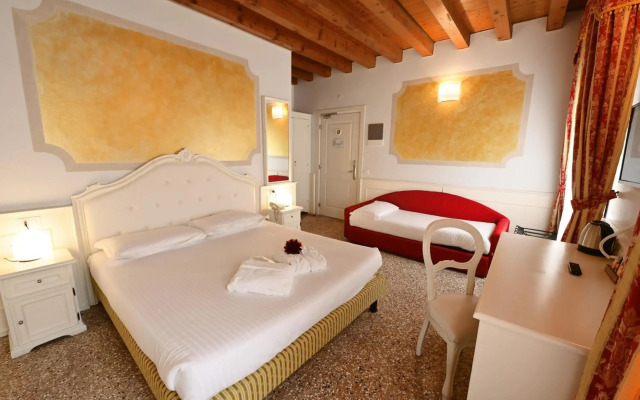 Hotel Villa Patriarca