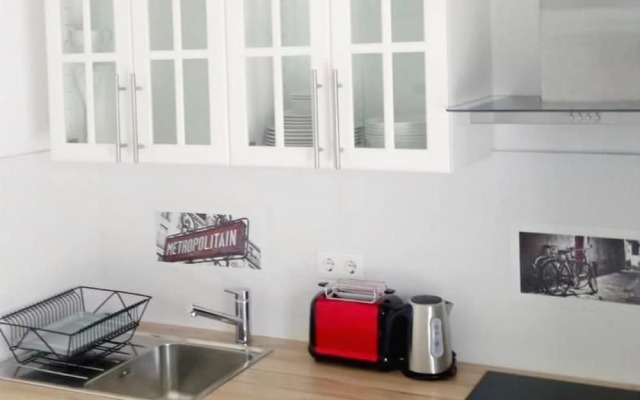 Apartments and Rooms Mladenka