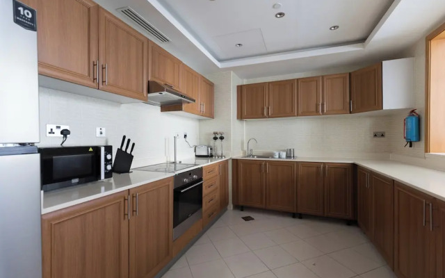 2 br in Dorra Bay - Marina View