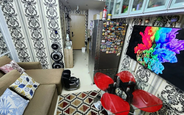 High-Tech Studio at Grass Residences -2 persons only, Quezon City
