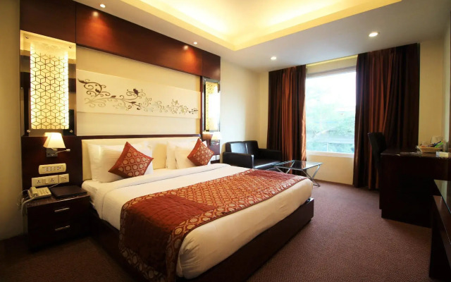Hotel Golden Grand