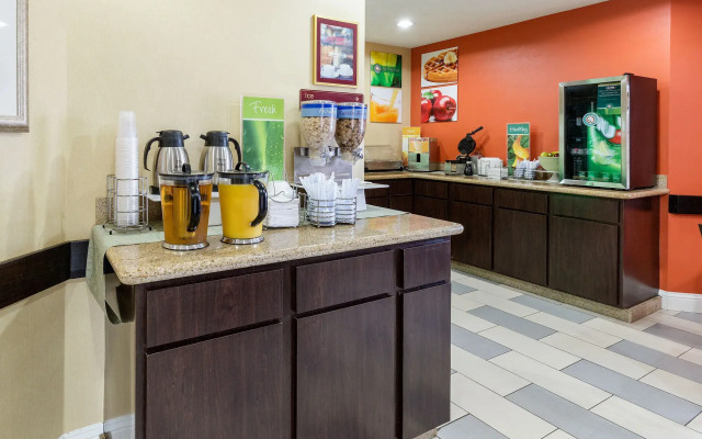 Quality Inn Baytown - Houston East