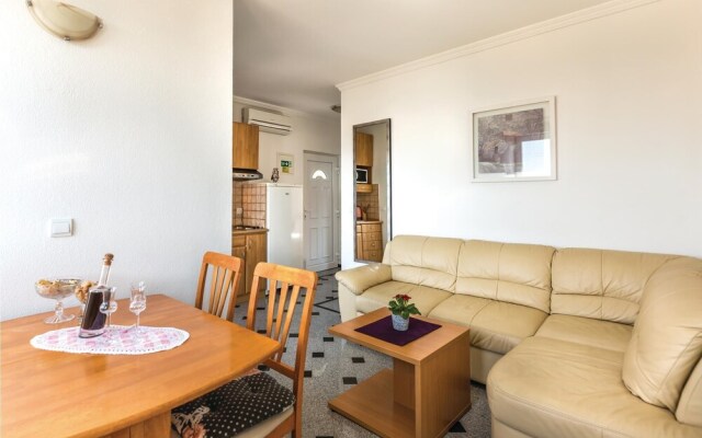Beautiful Home in Makarska With Wifi and 1 Bedrooms