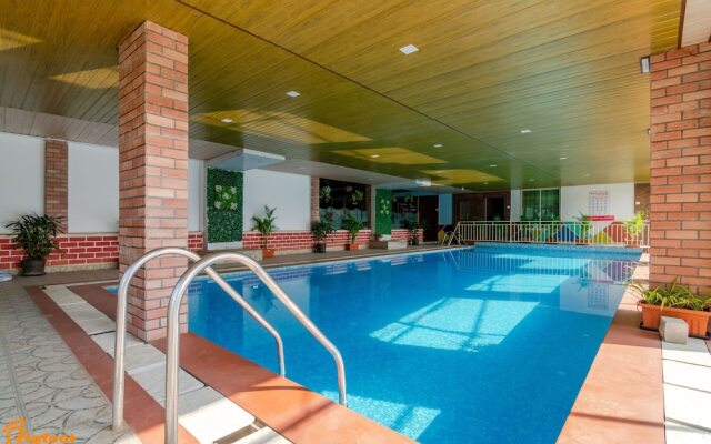 White House Beach Resort