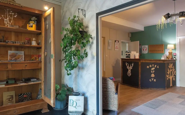 Hotel Saint Cyr