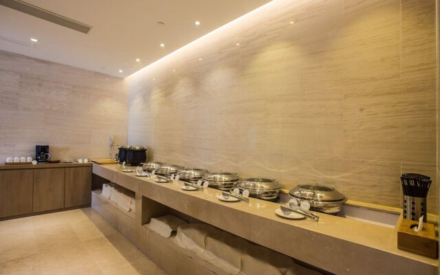 JI Hotel (Shanghai Jiangqiao National Exhibition Center Jiayi Road Subway Station)