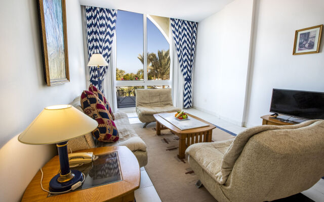 Desert Rose Resort