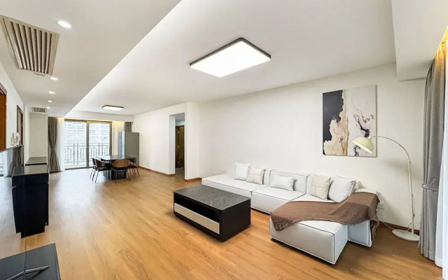 Tyms Entire 3-bedroom Apt By Takashimaya