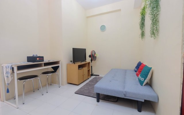 Nice and Comfy 1BR Apartment at MT Haryono Residence
