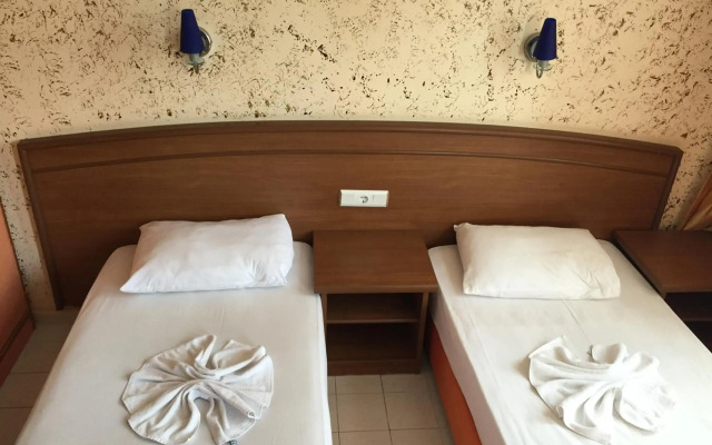 Elegant Baronessa Apart Hotel